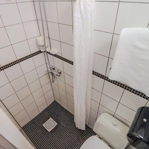 Economy Zimmer mit zwei Einzelbetten