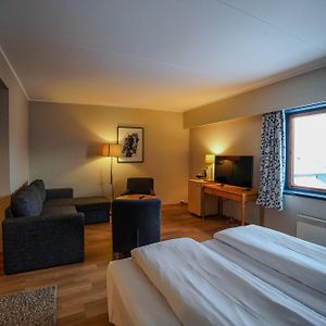 Familien-Zimmer mit Kingsize-Bett